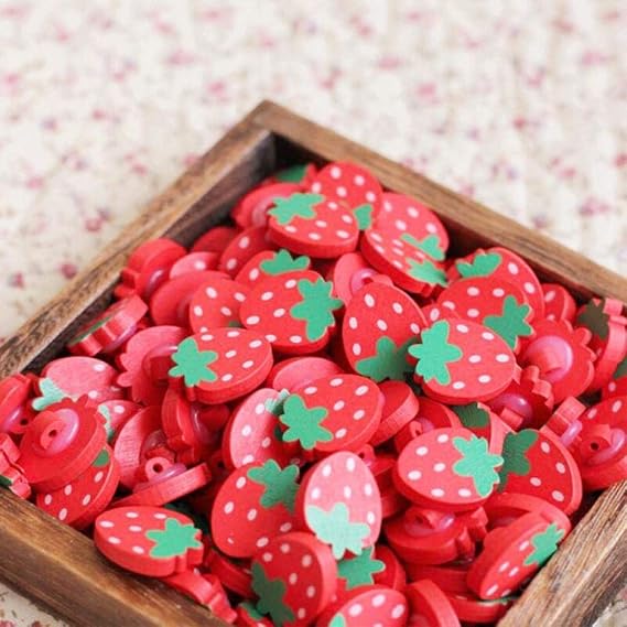 10pcs/lot Cute Strawberry Buttons Handmade Cartoon Sewing Wooden Buttons Home Accessories