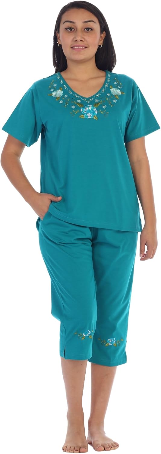 unik Women's Short Sleeve Embroidered Blouse and Matching Capri Loungewear Set For Everday Wear